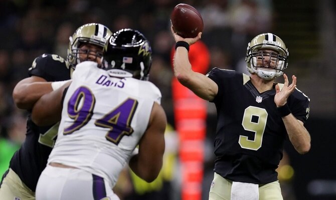Los Santos de Nueva Orleans buscan su primer triunfo sobre los Cuervos de Baltimore con Drew Brees en los controles.