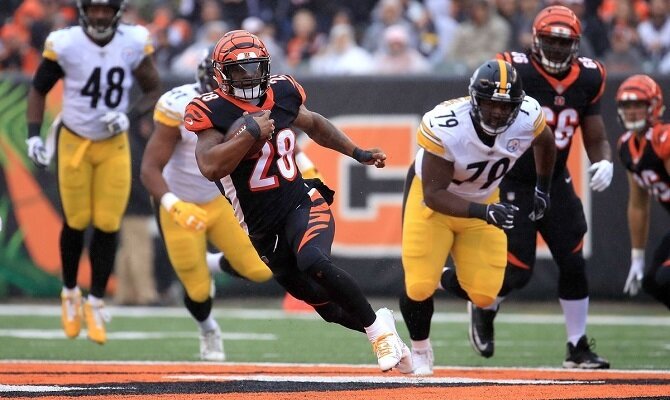Los Bengalíes de Cincinnati y Acereros de Pittsburgh buscan su primer triunfo.