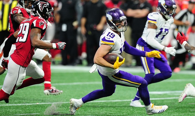 Adam Thieen y los Vikingos de Minnesota quieren imponerse de nuevo a los Halcones de Atlanta.