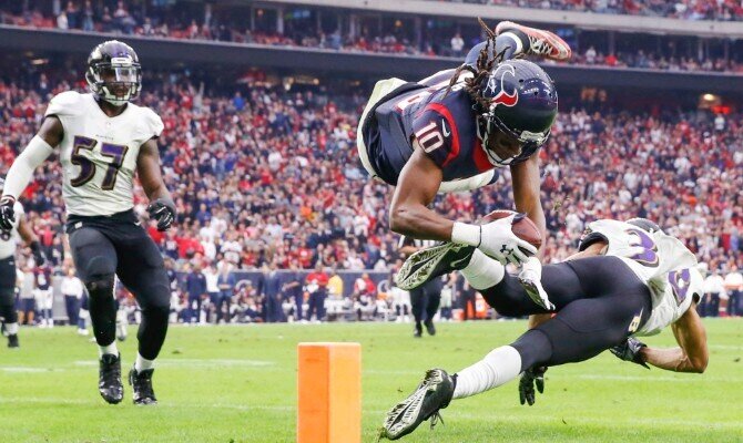 Los Texanos de Houston buscan romper el buen paso de los Cuervos de Baltimore