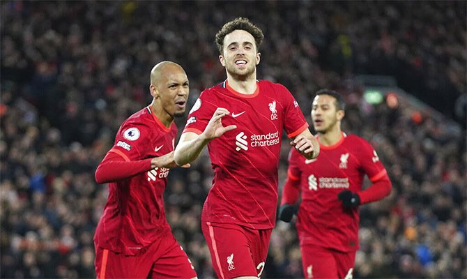 Diogo Jota, en la imagen, celebra un gol anotados. Cuotas y apuestas Inter de Milán vs Liverpool.