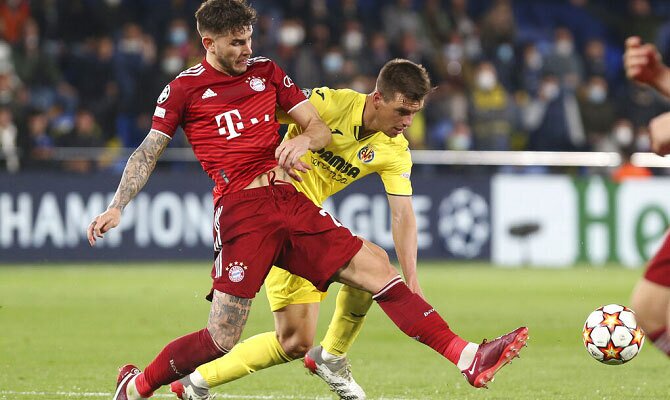 Lucas Hernandez del Bayern Munich en partido ante el Villarreal