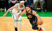 Steph Curry de los Warriors en la final de la NBA contra Celtics