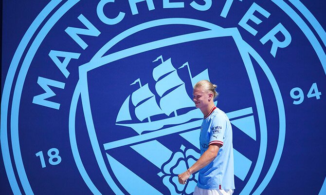 Erling Haaland lidera el ataque del Manchester City esta temporada