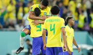 Jugadores de Brasil festejan un gol en la fase de grupos del Mundial 2022