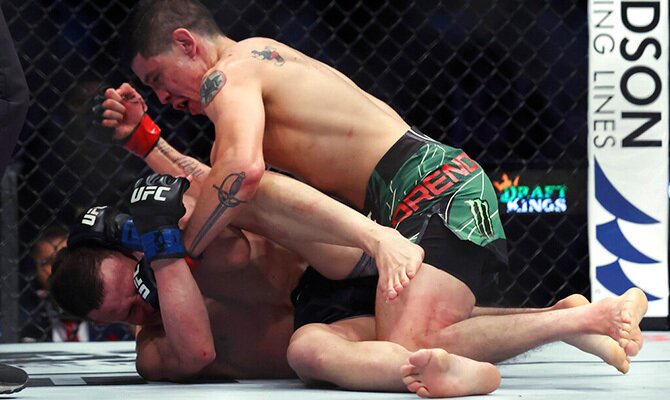 Brandon Moreno domina a Kara-France en un combate de UFC de 2022