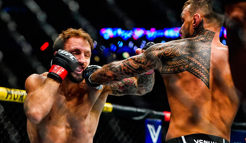 El brasileño Renato Moicano en combate en UFC 281