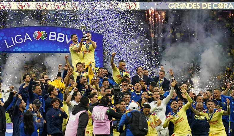Las Aguilas del America celebrando el titulo del Apertura 2023 de Liga MX