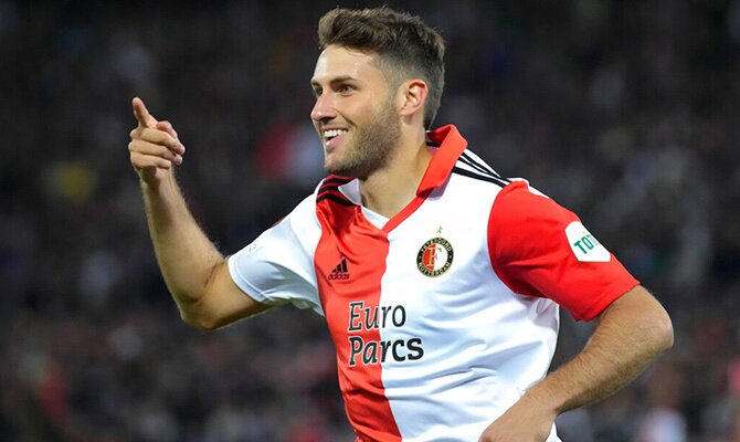 Santiago Gimenez celebra un gol en su primera temporada con el Feyenoord