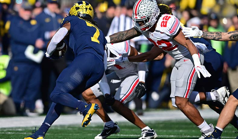 Steele Chambers de Ohio State frente a Michigan