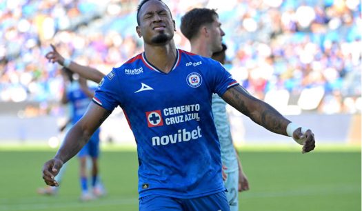 Duelo de equipos en direcciones opuestas: Apuestas para Chivas vs Cruz Azul
