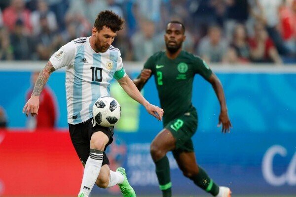 Gana las camisetas firmadas de Messi y Neymar