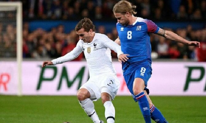 Islandia en partido amistoso contra Francia