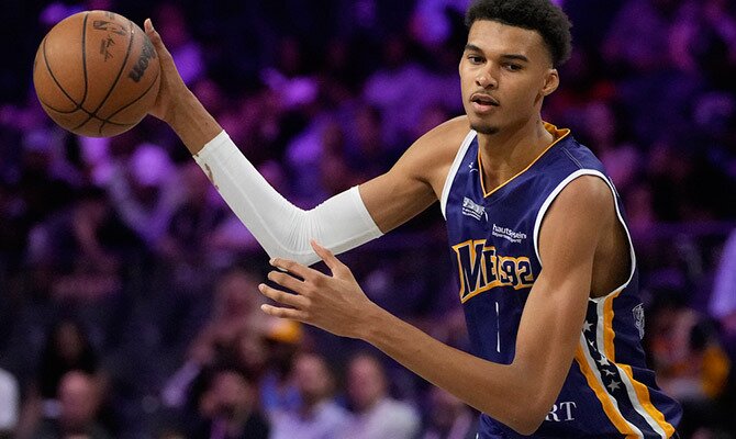 Victor Wembanyama en partido del Metropolitans 92 en la LNB Pro A de Francia