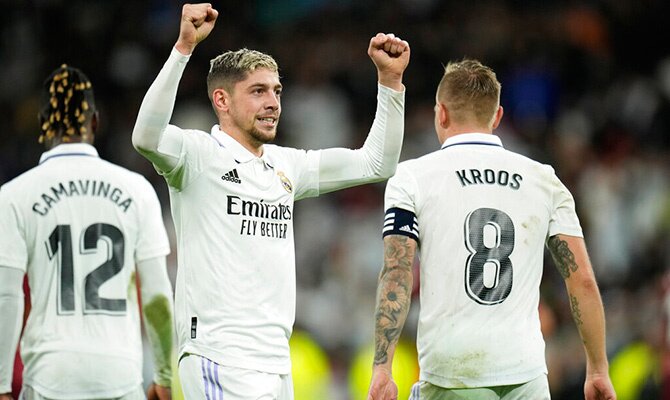 Federico Valverde festeja un gol del Real Madrid en La Liga
