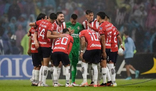 Duelo de alta presión en La Perrera por Liga MX: Picks del Tijuana vs Chivas