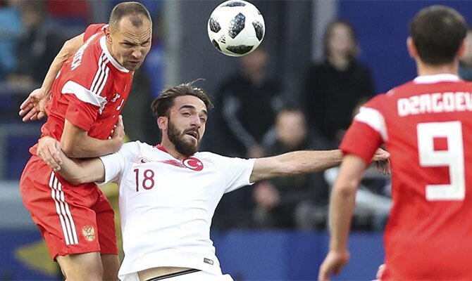 Turquía y Rusia en partido amistoso