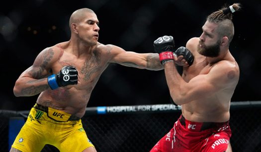 Apuestas de UFC 300: Momios para la cartelera más grande de la historia