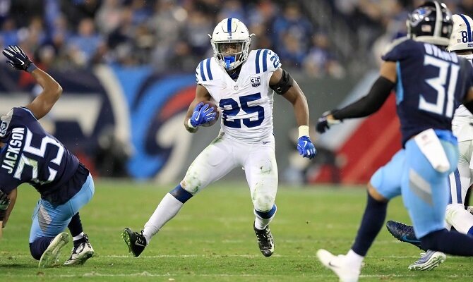 Los Potros de Indianápolis buscan la sorpresa ante los Titanes de Tennessee.