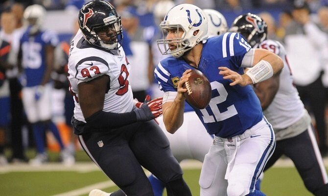 Andrew Luck y los Potros de Indianápolis buscan romper la racha de siete derrotas ante los Patriotas de Nueva Inglaterra.