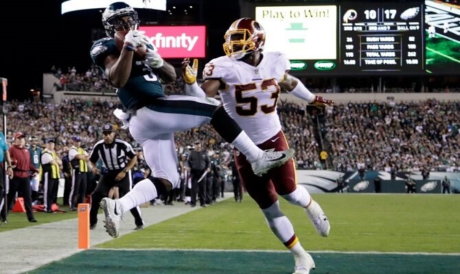 Las Águilas de Filadelfia necesitan una victoria ante los Pieles Rojas de Washington y recibir ayuda externa.