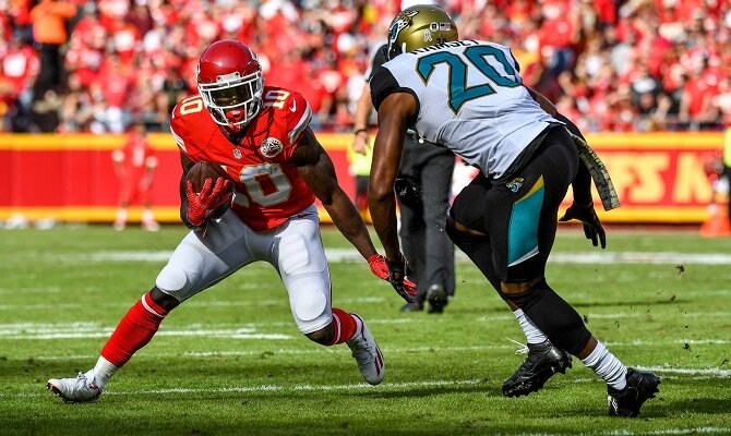 La ofensiva de los Jefes de Kansas City y la defensiva de los Jaguares de Jacksonville chocarán este domingo.