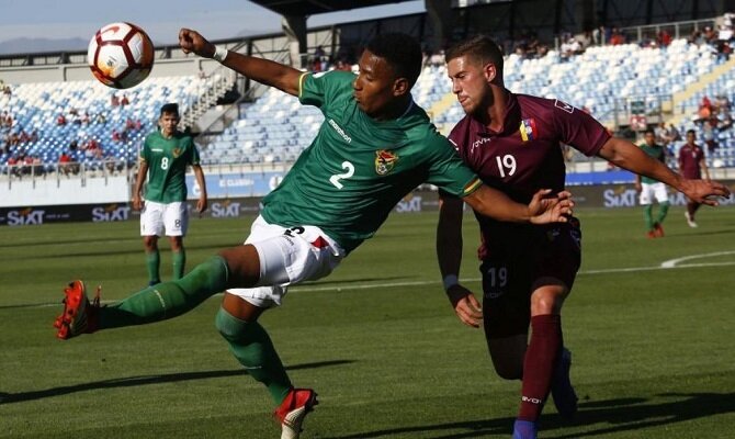 Venezuela y Bolivia se juegan el pase a la segunda ronda.